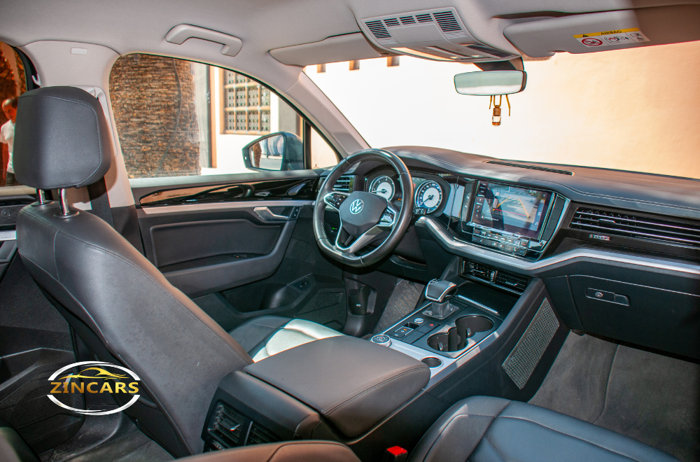 Location Volkswagen Touareg 2023 Marrakech SUV luxe Maroc