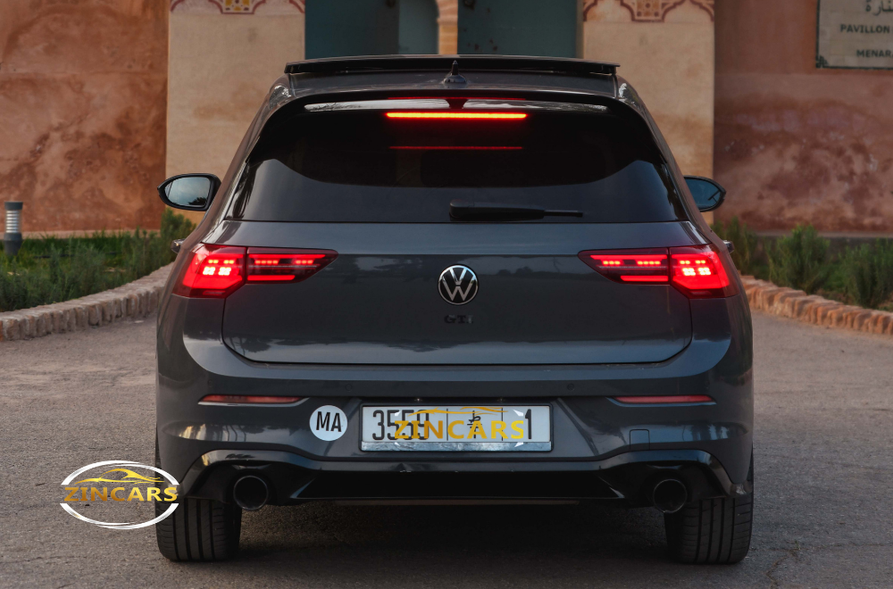 Location Volkswagen Golf 8 R Line 2025 Marrakech voiture sportive Maroc