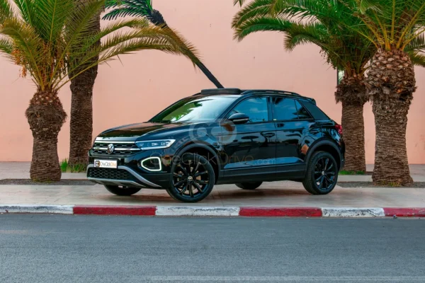 Volkswagen_T-Roc_2024_31611_31611_25665496617-1_small